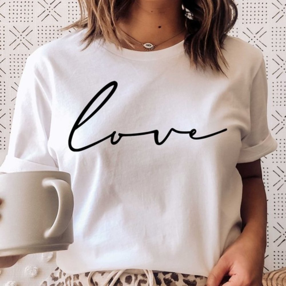 Love T-Shirt
